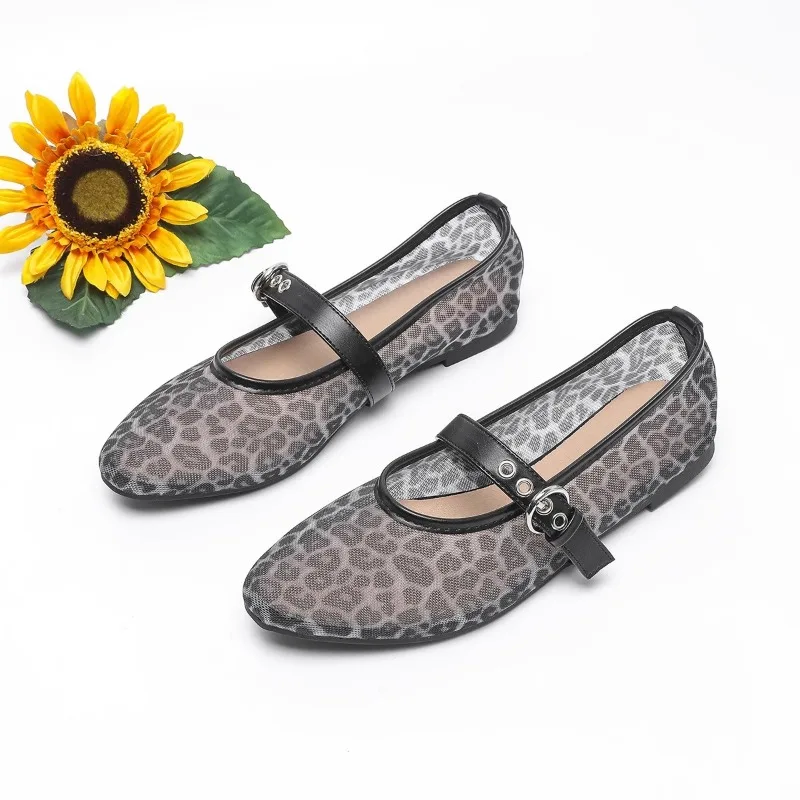Women Shoes Women Flats Women's Flat Shoes Spring Round Head Shallow Mouth Mesh Cloth Breathable Anti-slip Wear-resistant