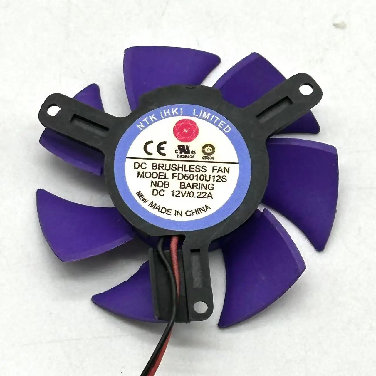 

Двухпроводной Вентилятор охлаждения сервера NTK FD5010U12S DC 12 В 0.22A