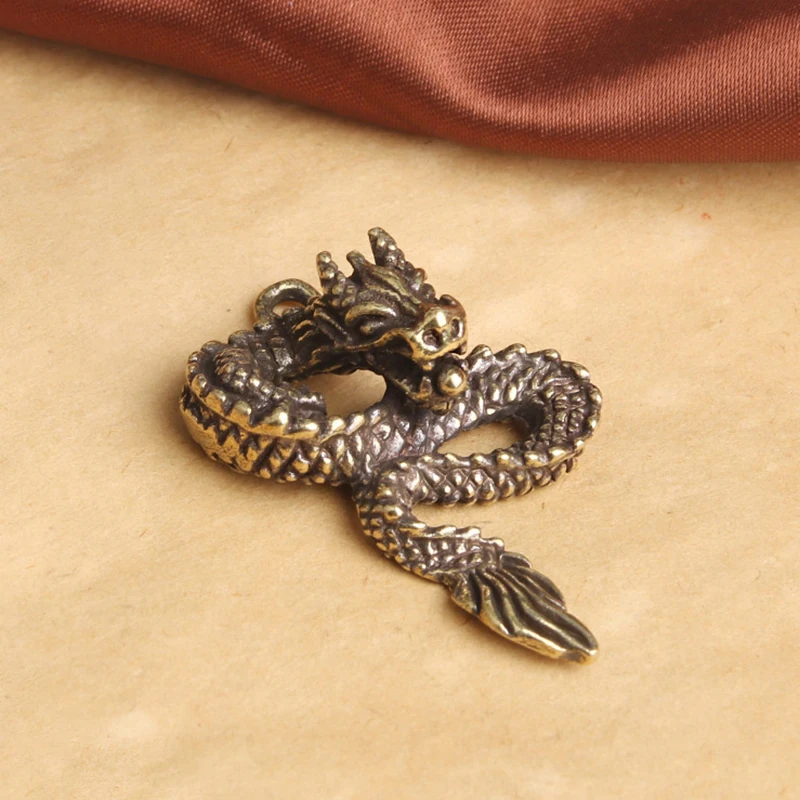 

1PCS Retro Brass Zodiac Dragon Car Keychain Pendant Copper Dragon Head Snake Tail Python Dragon Bag Hanging Gifts