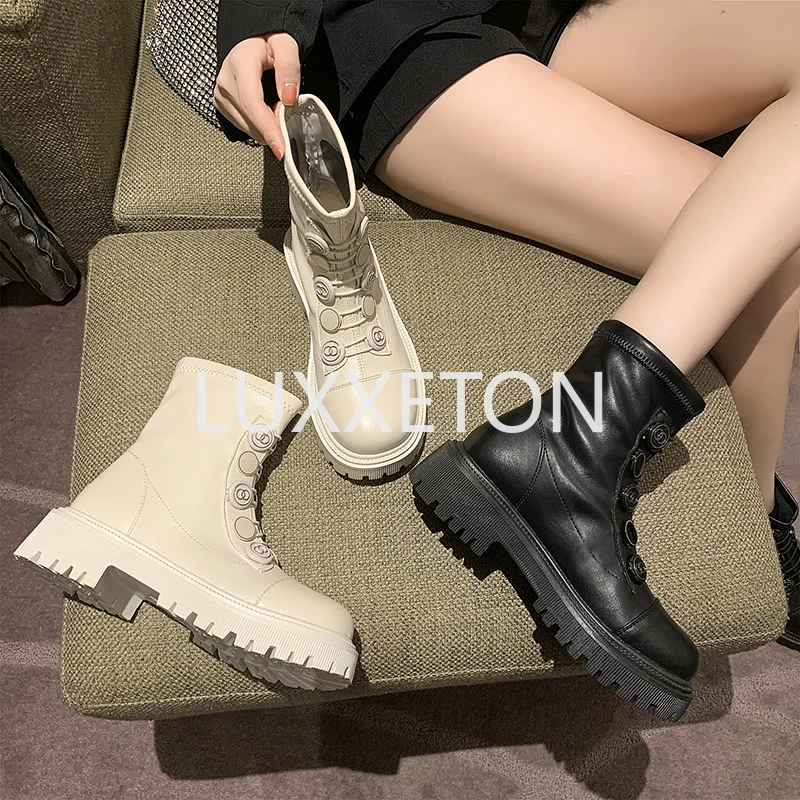 2024 New Round Headed Thick Sole Back Zipper Elastic Short Boots with Inner Height Increase Women's Medal Button Slim Leg Boots