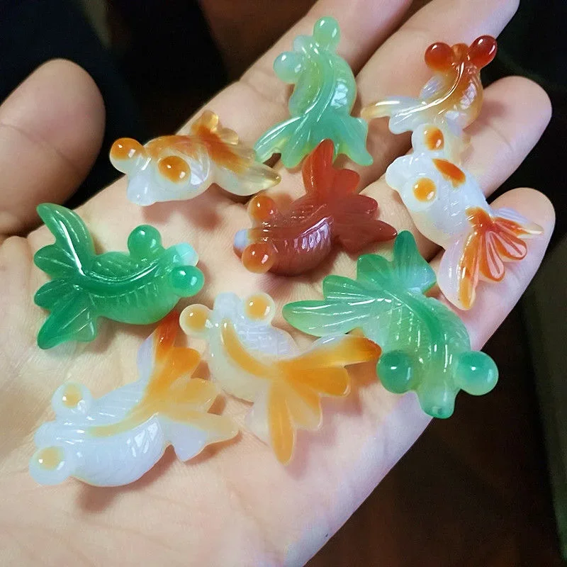1pc Natural Agate Carved Delicate Small Goldfish Pendant Necklace Fashion Accessories Diy Lucky Amulet Gifts Woman