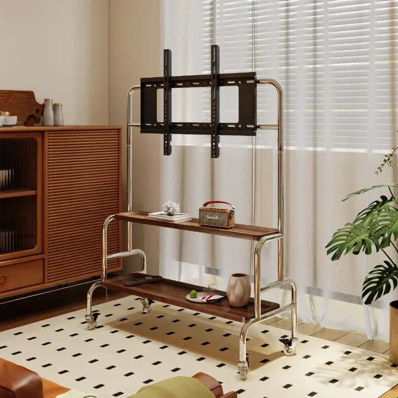 현대식 거실을 위한 공간 절약적이고 세련된 TV 설치 솔루션