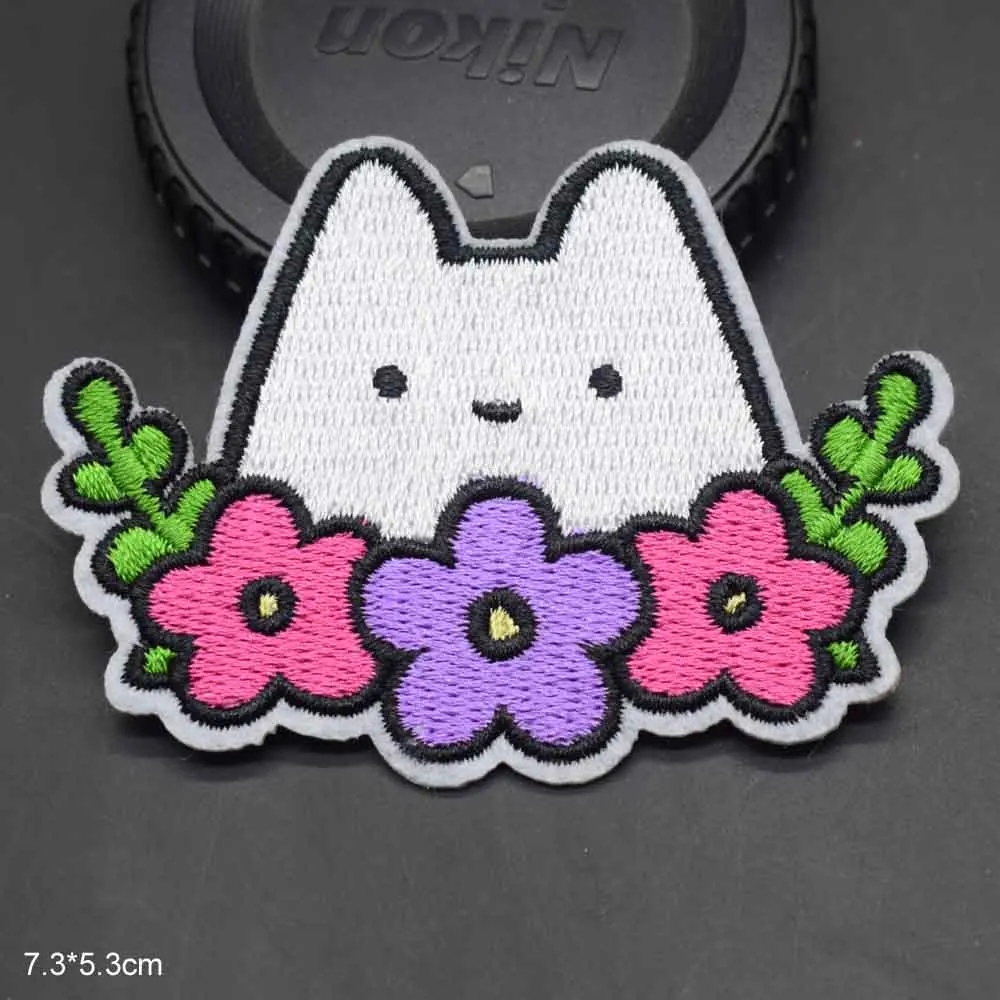 Lovely Cat Series Iron On Embroidered Clothes Patches For Girl Woman Purse Hat Dress Clothing Stickers Garment Wholesale