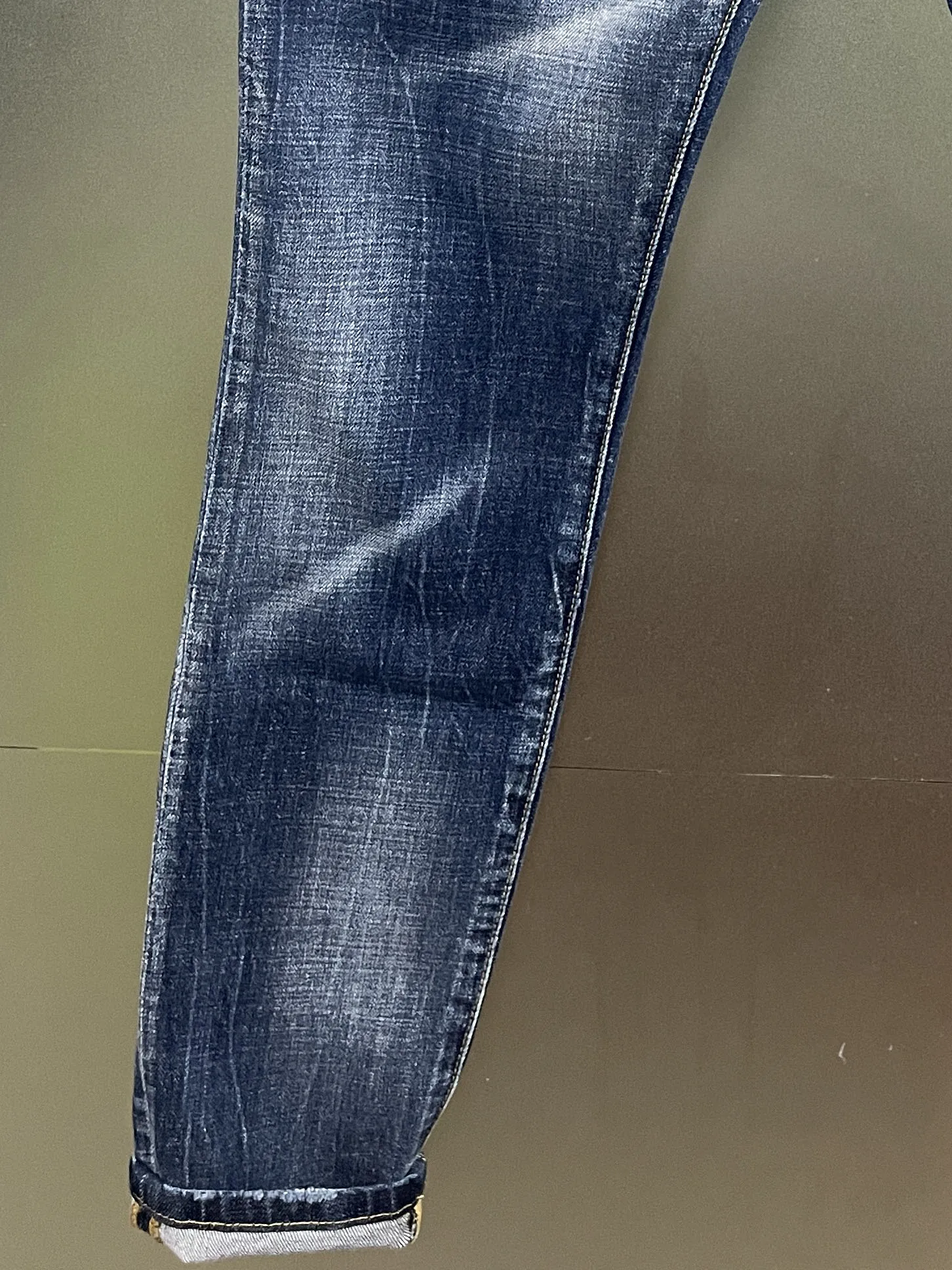 2024 Spring/Summer New D2 Jeans Trendy Men's Washed and Worn Hole Patches Painted Simple and Versatile Small Foot denim Pants