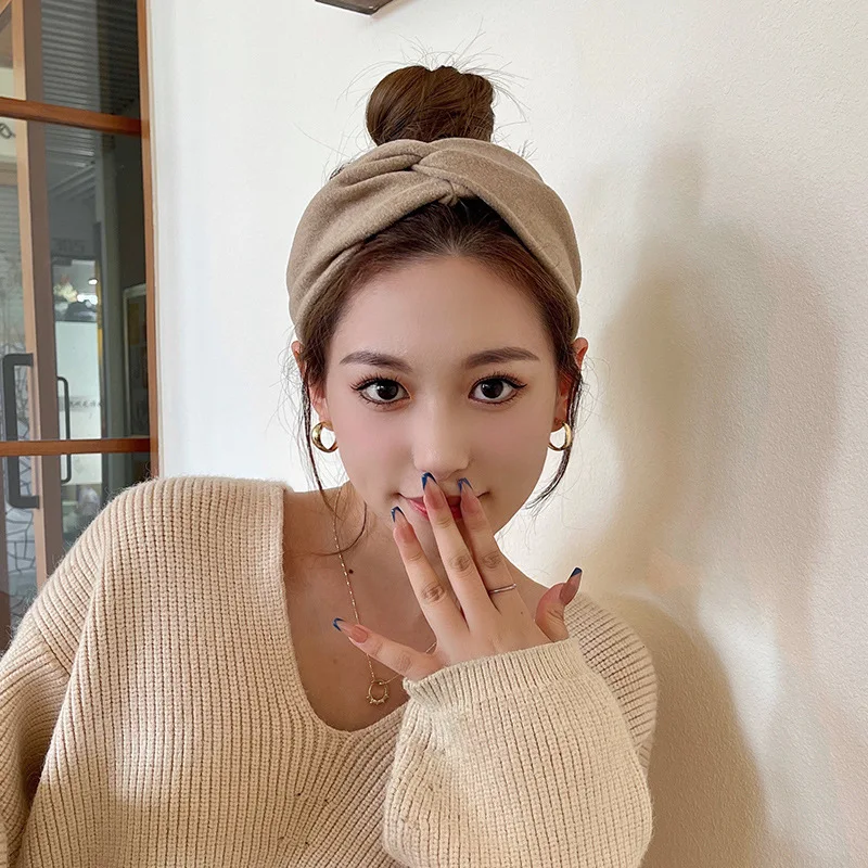 Рисунок 3 - Женские широкие повязки на голову в Корейском стиле