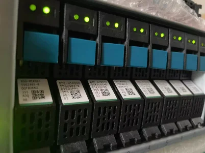 

Жесткий диск для HDS VSP G200 G400 G600 5562403-B 5562405-A 1,92 T