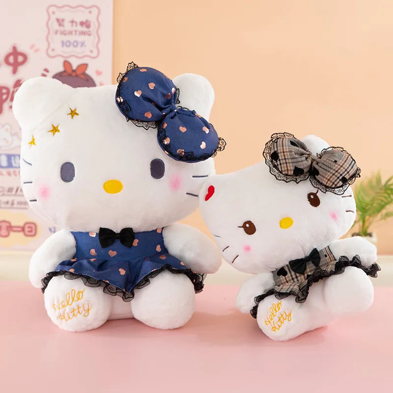 دمية هيلو كيتي (إصدار الدانتيل والأناقة)