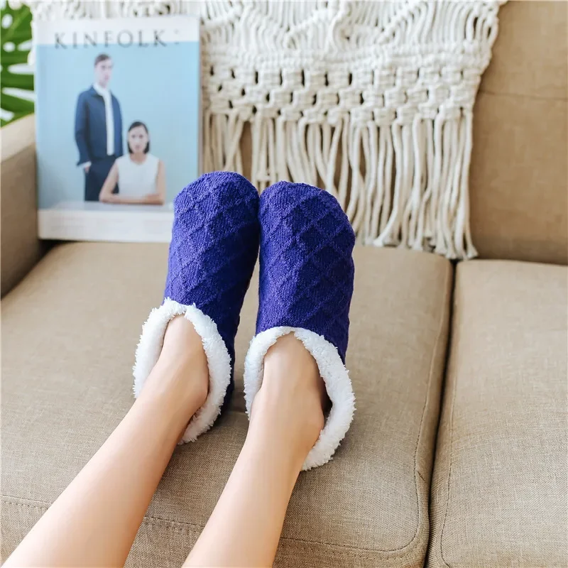 Frauen Winter Warme Dicke Socken Anti Slip Hause Boden Teppich Fuzzy Socken Lamm Wolle Samt Solide Farben Indoor Schlaf Hausschuhe Socken – Detail 4