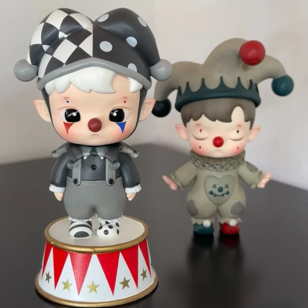 

HACIPUPU Cute Clown Figure Black and White Silence Sad Lonely Big Hat Boy Baby Kawaii House Decoration Designer Toy Gift