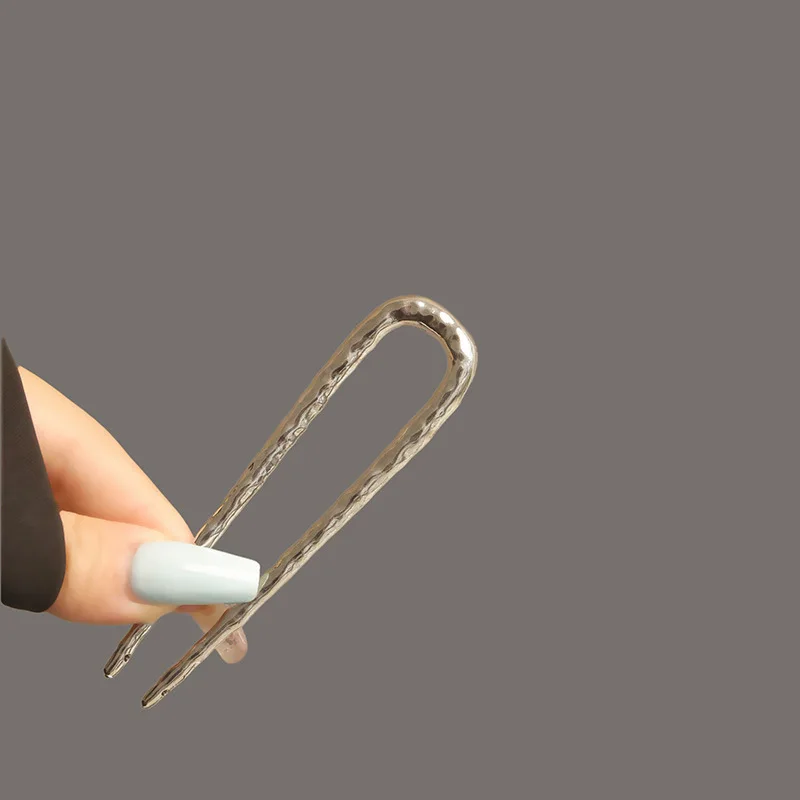 Elegant Metal Hair Fork With Hammered Finish For Hair Buns_voghion.com