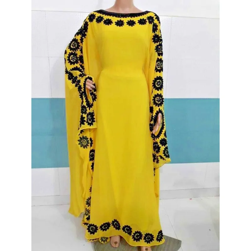 

Yellow Dubai Morocco Kaftans Farasha Abaya Dresses Are Very Fancy Long Dresses with European and American Fashion Trends