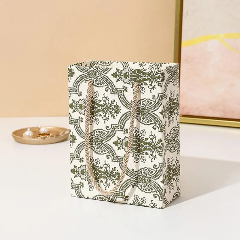 Exquisite Wedding Birthday Decoration Event Party Supplies Small Mini Gift Bag With Handles Paper Bag For Candy Jewelry 50Pc/Lot