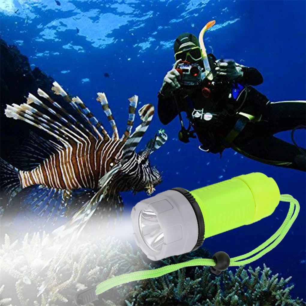 Rechargeable LED Diving Flashlight with Hanging Rope 2