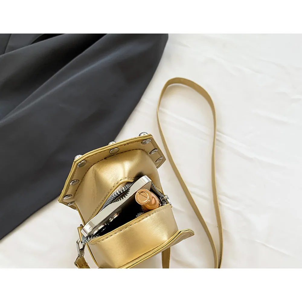 Borsa a tracolla da donna a forma di bara stile gotico nero_voghion.com