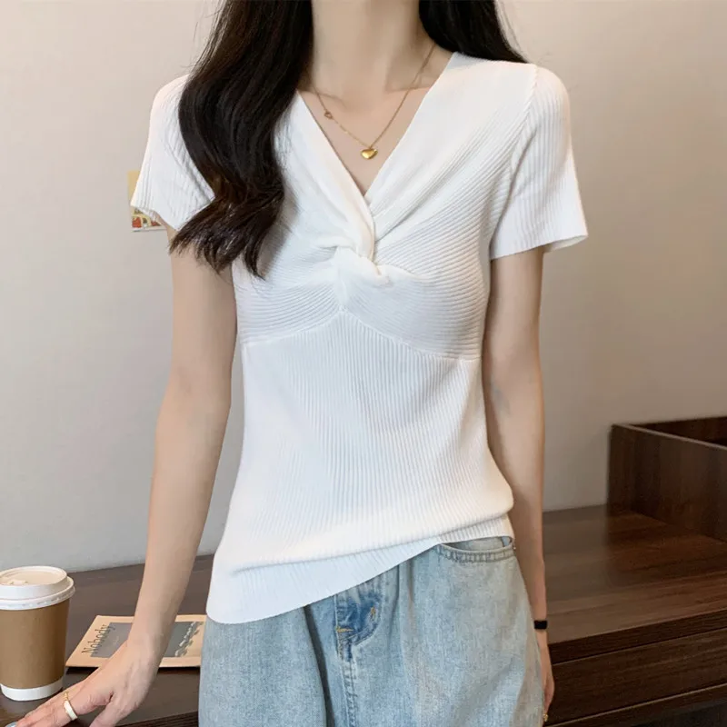 

Элегантный однотонный вязаный свитер с V-образным вырезом для женщин, лето 2023, однобортный стильный шикарный женский свитер с коротким рукавом