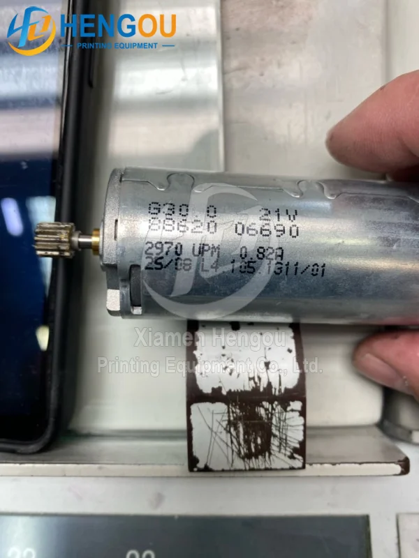 

internal motor installed into the L4.105.1311 L2.105.1311 for CD102 SM102 Servo Gear Motor