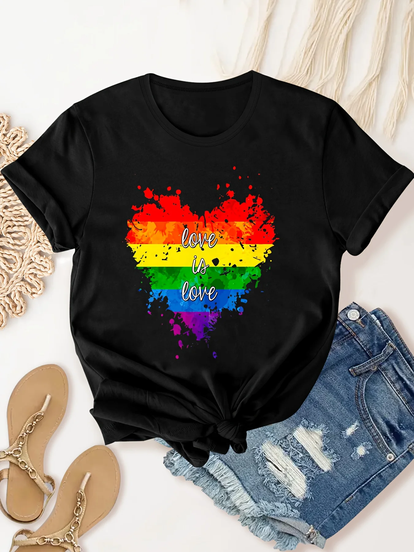 

Love Is Love Rainbow Heart Graphic Sports Tee, Short Sleeves Crew Neck Casual Tops, Women's Activewear