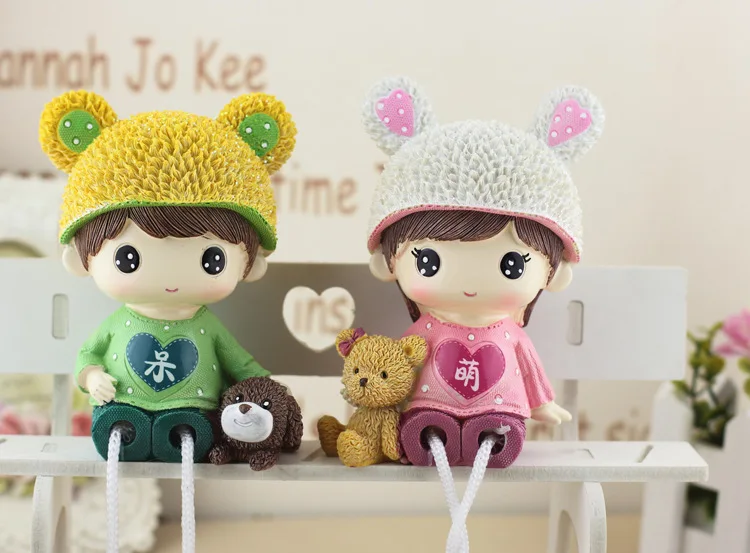 2pcs/set Miniature Ornaments Resin Dolls Hanging Feet Boy Girl Lovers Couple Figurines Craft Wedding Accessories Birthday Gifts
