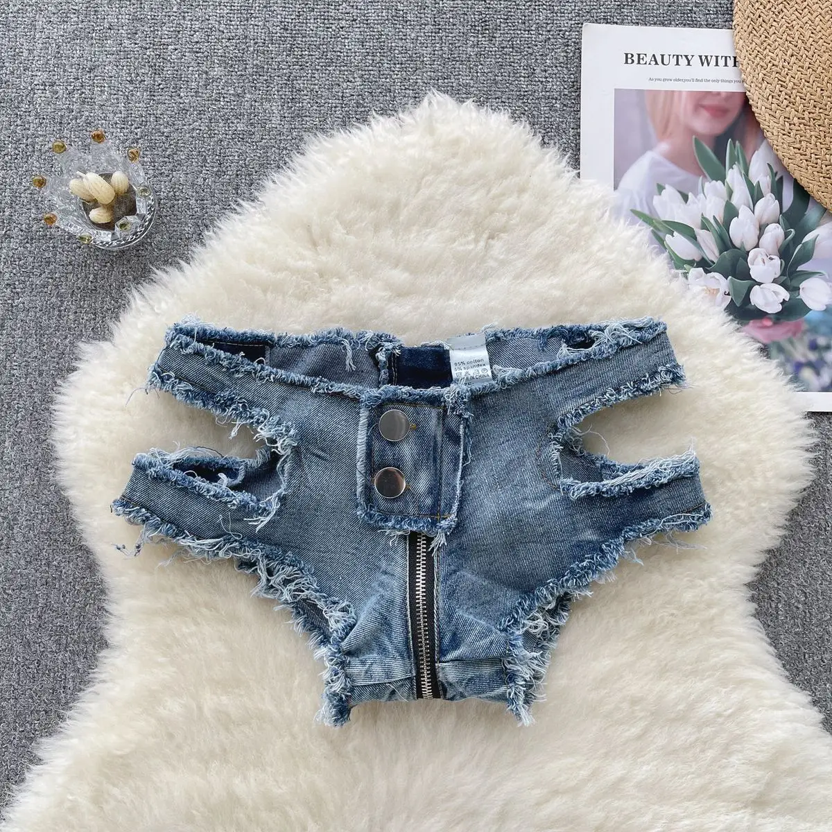 

2024 Summer New Sexy Women's Fringe Splicing Low Waist Hollow Out Denim Shorts Female Zippers Jeans Ultra Shorts