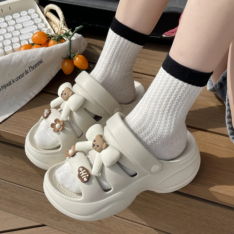 صنادل نسائية بكعب منصة لصيف 2025 شباشب فاخرة مصممة...