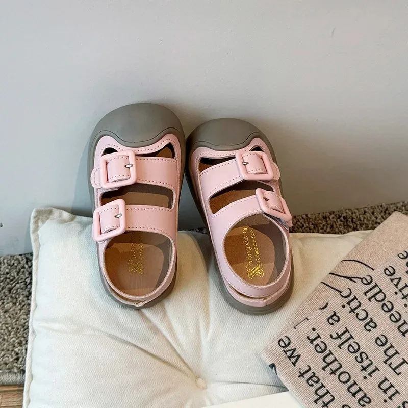 Fashion Solid Kid Sandals Summer New Versatile Anti Slip Soft Bottom Girl Boy Beach Sandal Kindergarten Anti Kick Sandals