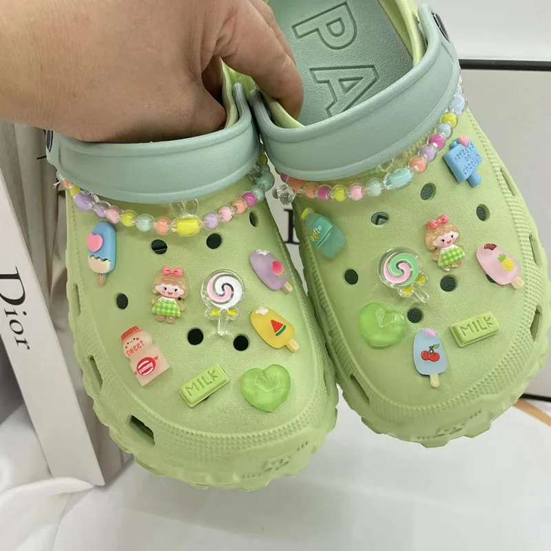 

2023 New Croc Charms Accessories Resin Kuromi StellaLou Cute Cartoon DIY Slippers Jewelry Decoration Kid X-mas Party Gifts