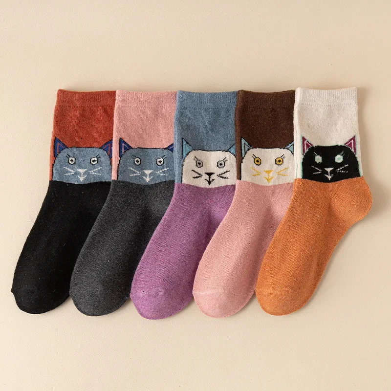 

5 Pairs New Winter Cartoon Cute Cat Thickened Loop Women Mid-tube Casual Socks Kawai Thick Warm Women Wool Socks Ropa Mujer
