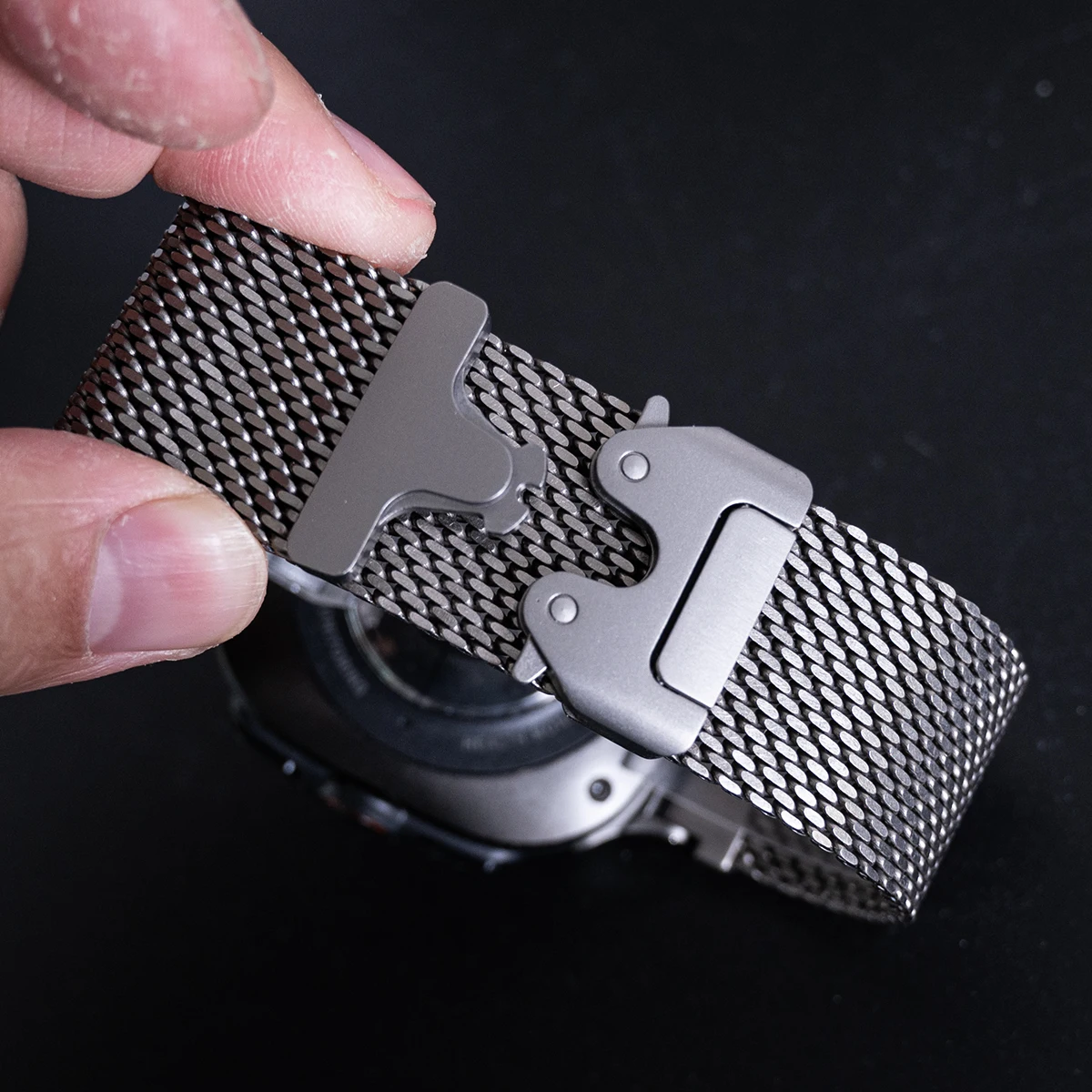 VWAR Natural Titanium Milanese Loop Band for Samsung Galaxy