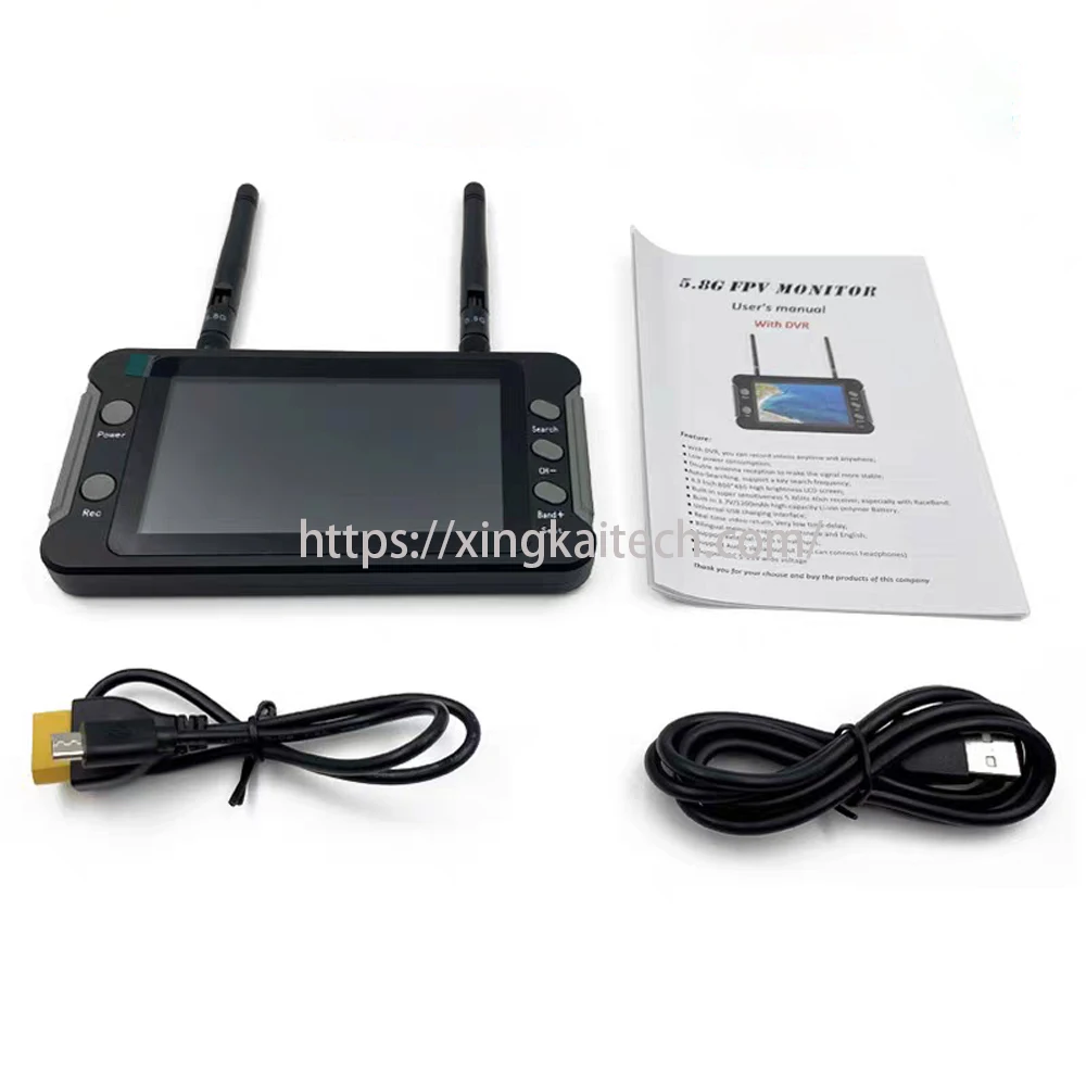 Détail du panneau arrière du lot VTX VRX avec antennes et connecteurs