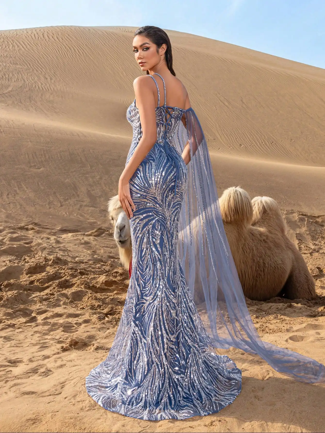 فساتين حفلات رسمية فاخرة غير متناظرة ذات ثنيات جان...