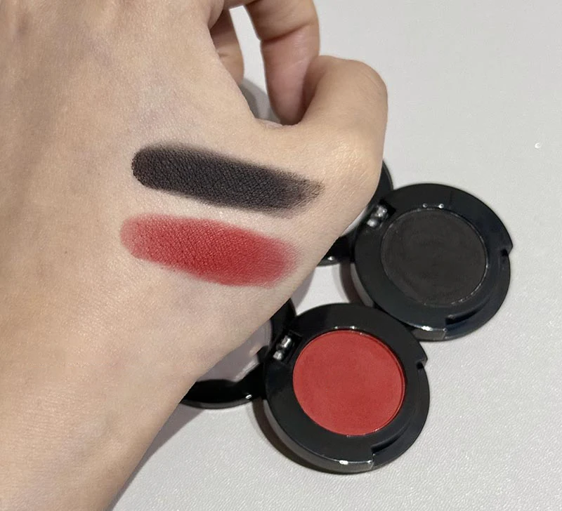 Punk Smoky Red Black Eye Shadow Palette Waterproof Gothic Matte Blue Eyeshadow Tray Women Halloween Eye Pigments Makeup Palette