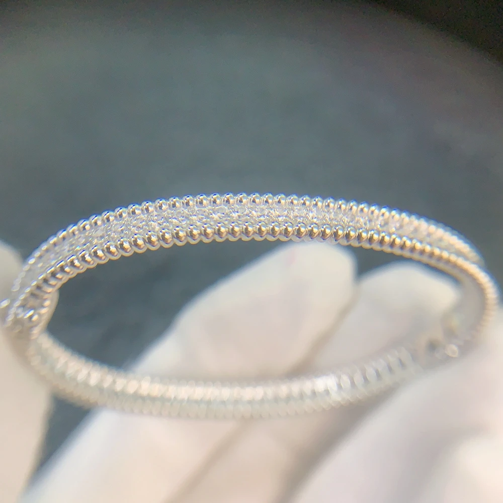 Vinregem-18K ȭƮ   20CT VVS1 ¥ D ̻糪Ʈ ̾Ƹ  ,  ־  