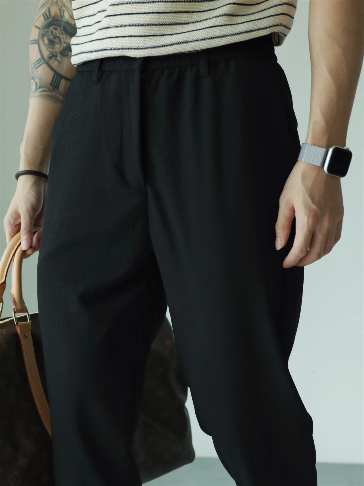 YUXIAN Cool And Wrinkle Resistant Tapered Cropped Pants With BuBBle Wrap