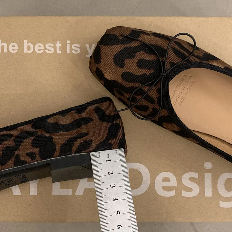 2024 Summer Leopard New Brand Women Flat Shoes Fashion Leopard Print Ladies Elegant Shallow Slip On Soft Ballerinas Shoes 6