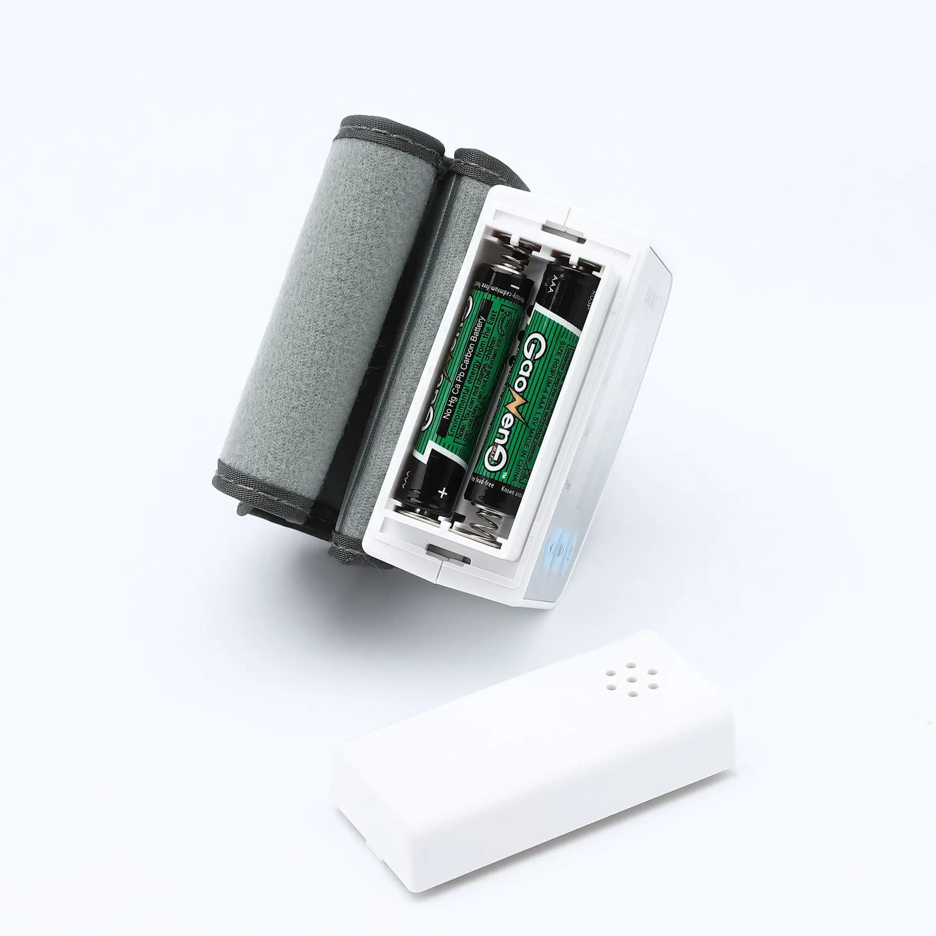 English Voice Smart LCD Screen Broadcast Wrist Blood Pressure Monitor Digital Automatic BP Tonometer Heart Rate Sphygmomanometer