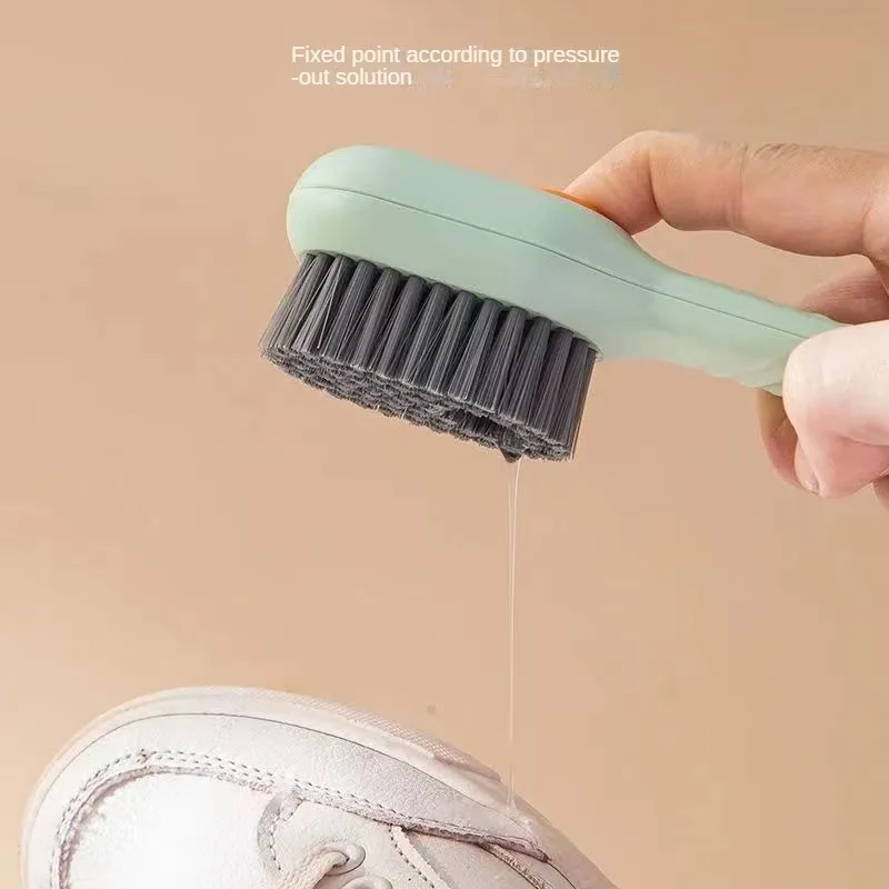 

Multifunctional Liquid Shoe Brush with Special Soft Wool, Ultimate Shoe Care Experience, Installing the Revolutionary