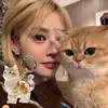 23GA Kitten-Shaped Pet Hair Storage Pendant Portable Kitten Hair Collector for Bag 4