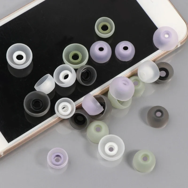 Silicone Earbuds Covers - Soft In-Ear Tips for Sports Earphones (3 Pairs)