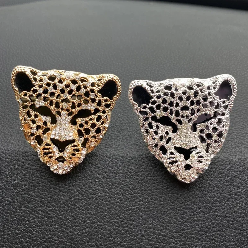 Diamond Leopard Car Air Purifier Interior Decoration Aromatic Diffuser Vent Clip Solid Perfume Flashing Car Pendant