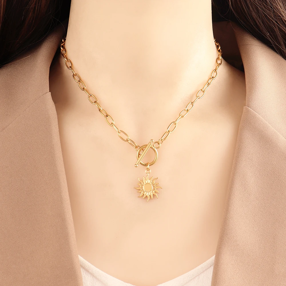 Acquista Catena corta da donna con clavicola, moda elegante e temperamento