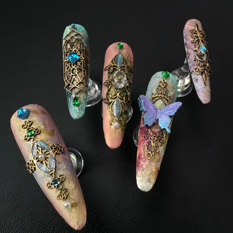 빈티지 패턴의 창문 꽃 장식 정교한 보석 프랑스 목걸이 유럽식 입체 조각 네일 아트 몰드