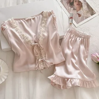 طقم بيجاما نسائي حريري بأكمام قصيرة وشورت — صورة 3
