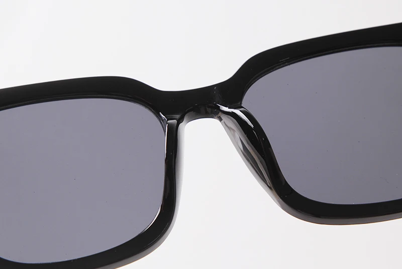 Vintage Brown Oversized Square Sunglasses For Women And Men_voghion.com