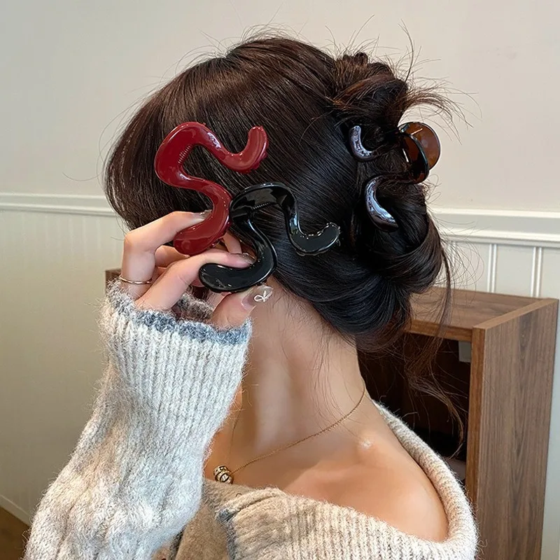Elegant Women's Premium Hairpin - Irregular Fashion Hair Clip Accessory