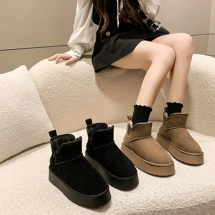 Snow boots for women in winter, new super thick sole with plush and thick insulation, frosted leather cotton shoes, short tube c