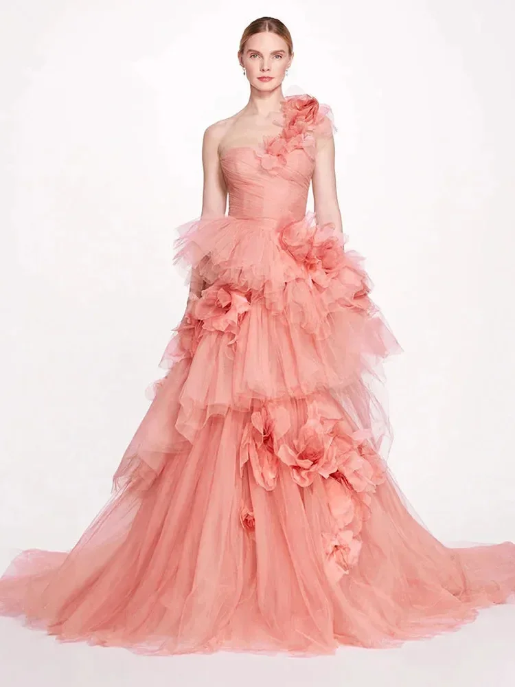 2024 Luxury Big Designer Peach Fuzz Ball Gowns For Women One Shoulder Appliques Mesh Abiti Da Sera Per Celebrità Formali