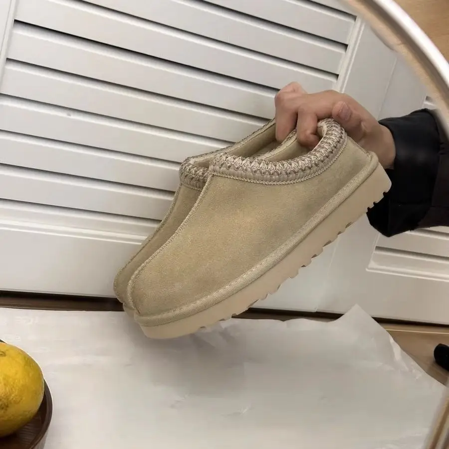 2026 Nuovi stivali classici ultra mini con plateau in pelle scamosciata di lana Comfort Pantofole invernali da donna in pelliccia K98 ‮ 34-53 Uova SeziS