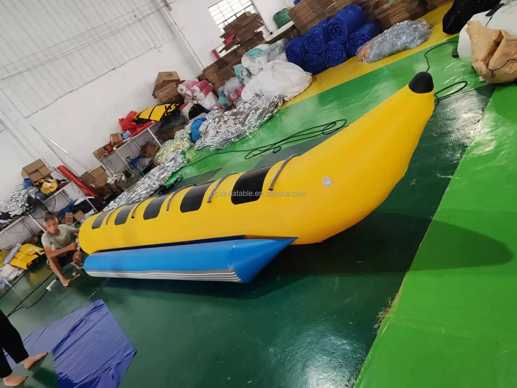 Inflatable Water Game Toy Flying Fish Rowing Boat Owable Fly Fish Water Sports Flying Inflatable Banana Boat