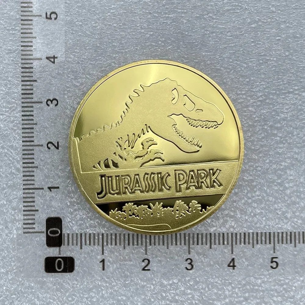 Moneta d'Oro Collezionabile Jurassic Park Dinosauro - Moneta Commemorativa Fossile Stati Uniti - Souvenir Cinematografico - Decorazione per la Casa - immagine 6
