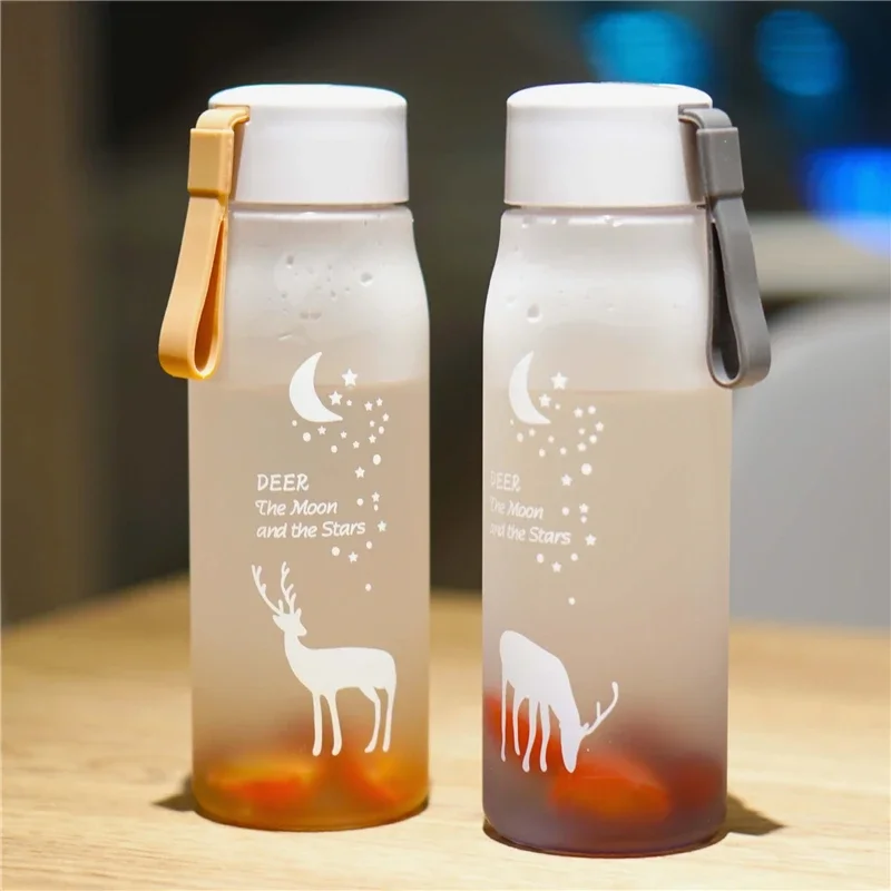 560ml Plastic Water Bottle Creative Deer Pattern Frosted Water Bottle With Portable Rope Outdoor Drinking Bottle Travel Tea Cup